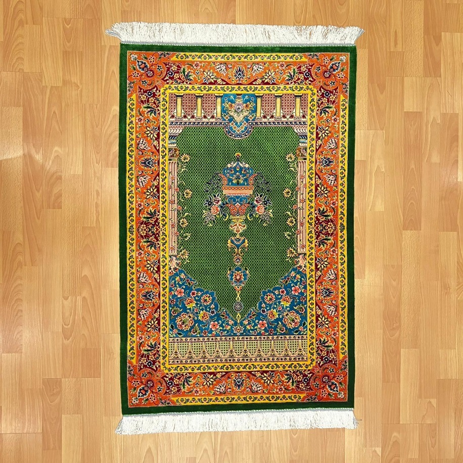 Klasik/Otantik Desenli İran İpek Seccade Yeşil