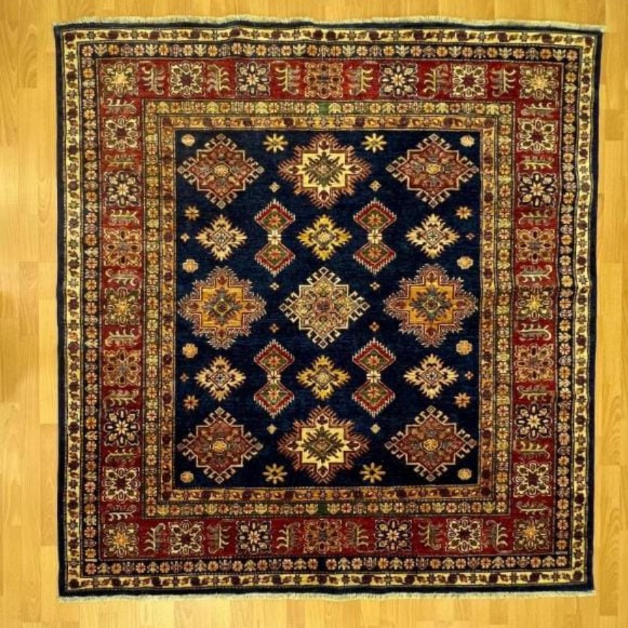 Şirvan Geleneksel Geometri Desenli 190 X 185  El Dokuma Halı 