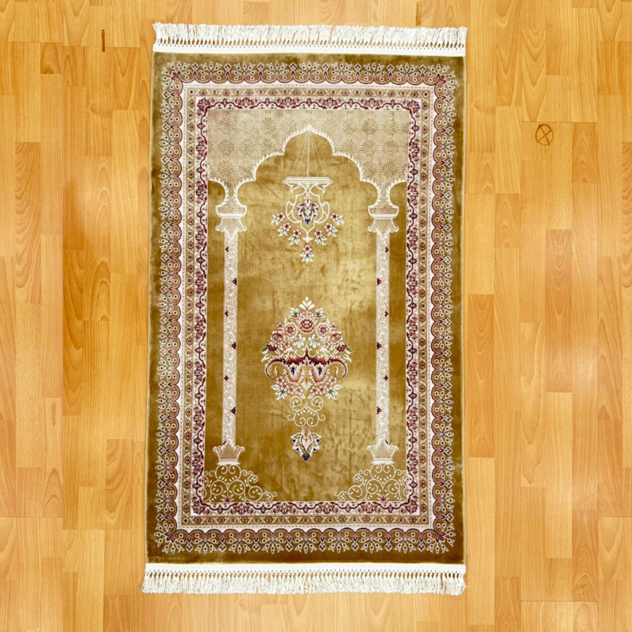 Hayat Ağacı İşlemeli İpek Seccade