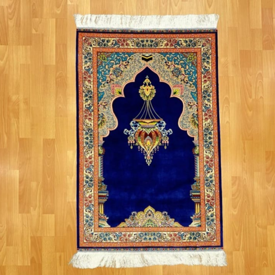 Kandil Motifli Mihraplı İran İpek Seccade 