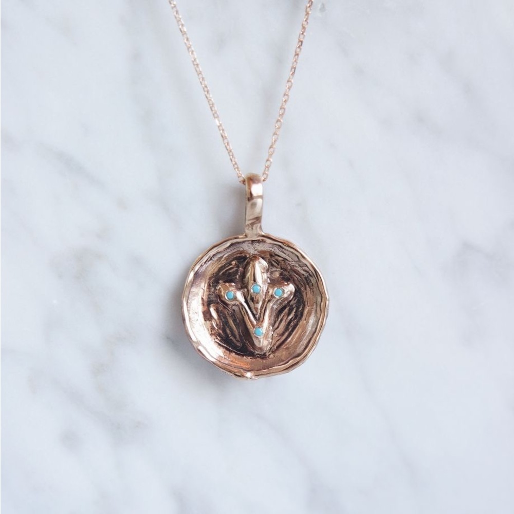 fleur de lis kolye (firuze taşlı)
