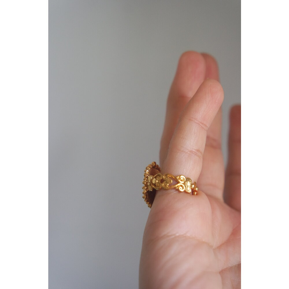 Aurum Regina (altın kraliçe) yüzük (18 k altın kaplama, mine)