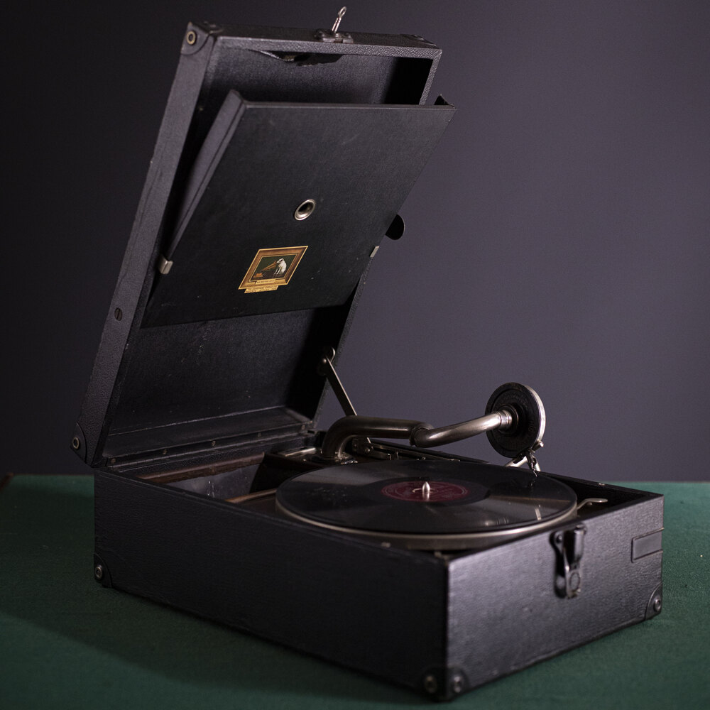His Master's Voice Çanta Gramofon - Taş Plakçalar. Made in England