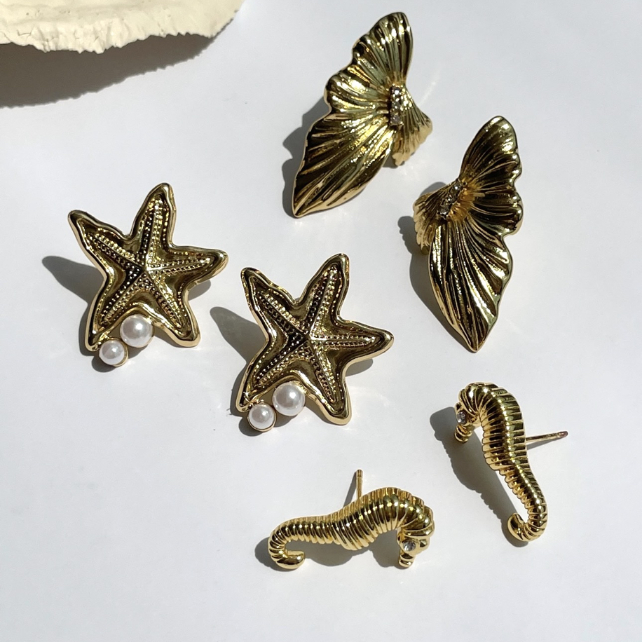 Gold Ribbon Küpe
