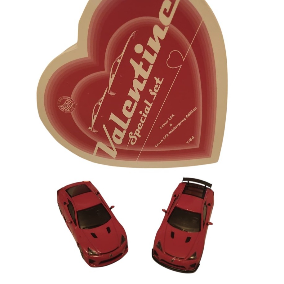 Diecast Talk Uretıcı Lexus LFA Valentıne Specıal Set | Özel