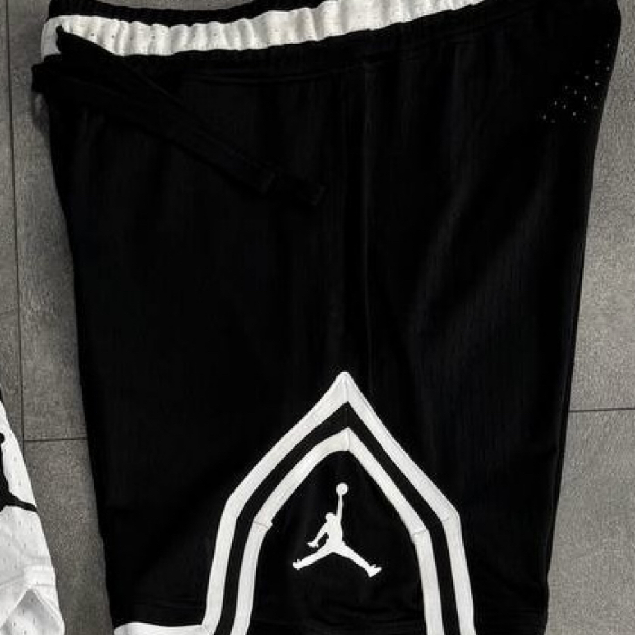 Nike Jordan Diamond Şort Soft Siyah 8496