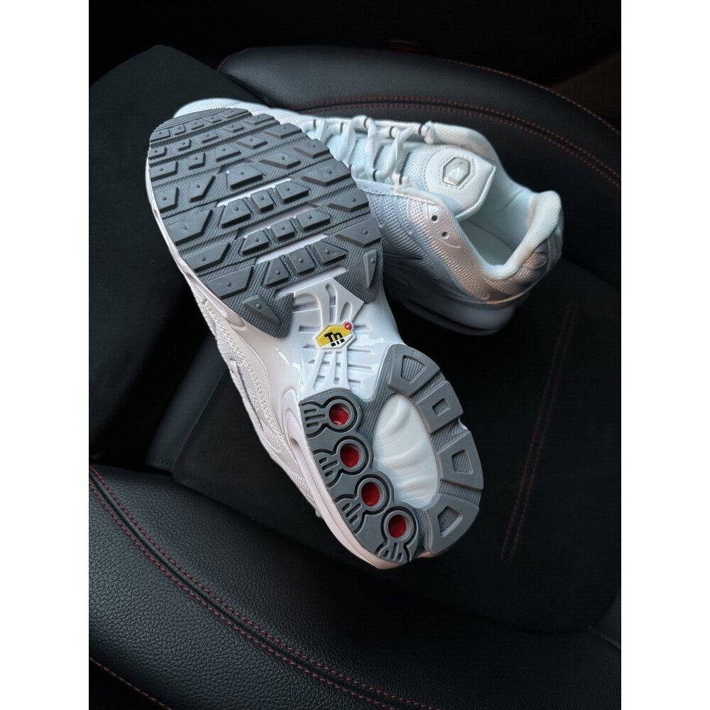 Nike Air Max Plus TN 'Triple White' 8419