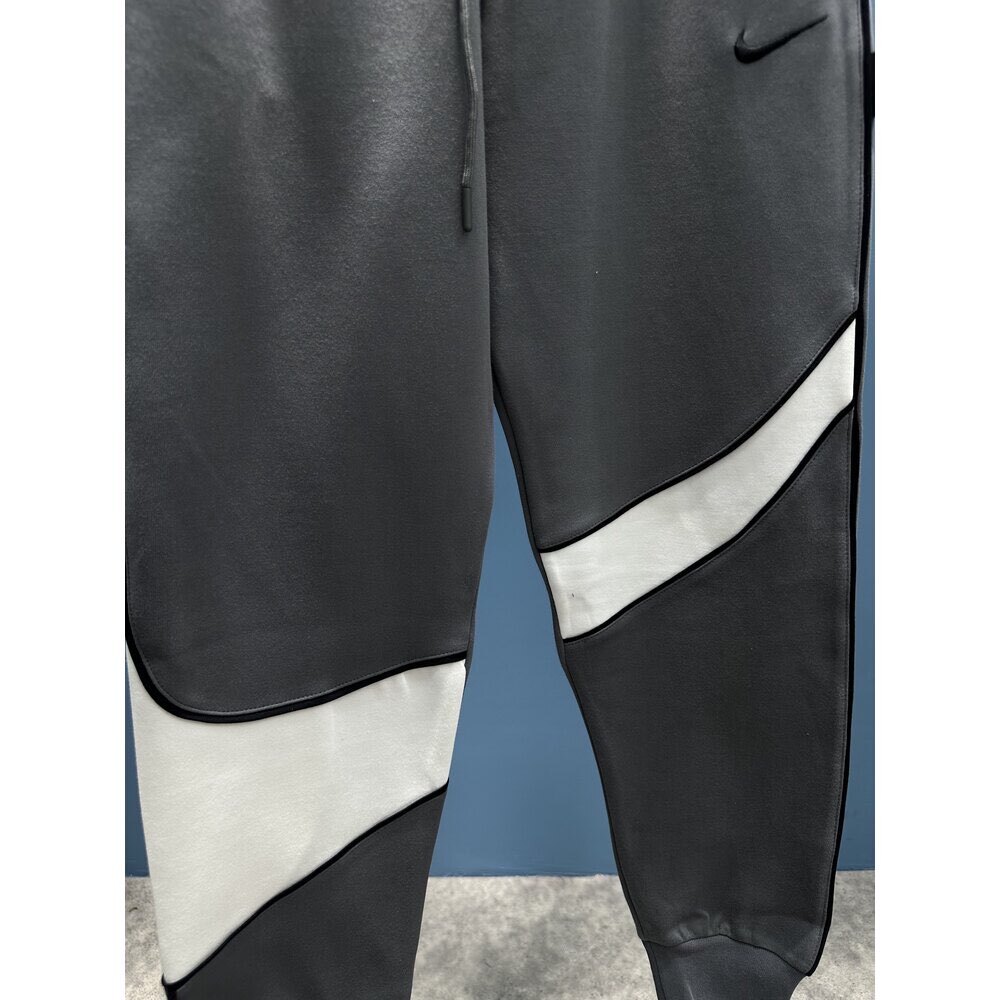 Nike ‘SWOOSH’ Premium Jogger Füme 8381