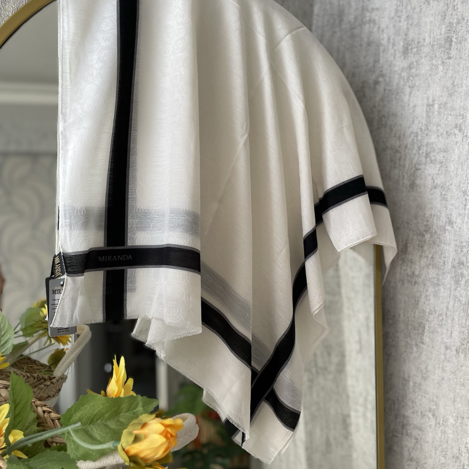 Monogram Şal | salhomeofficial