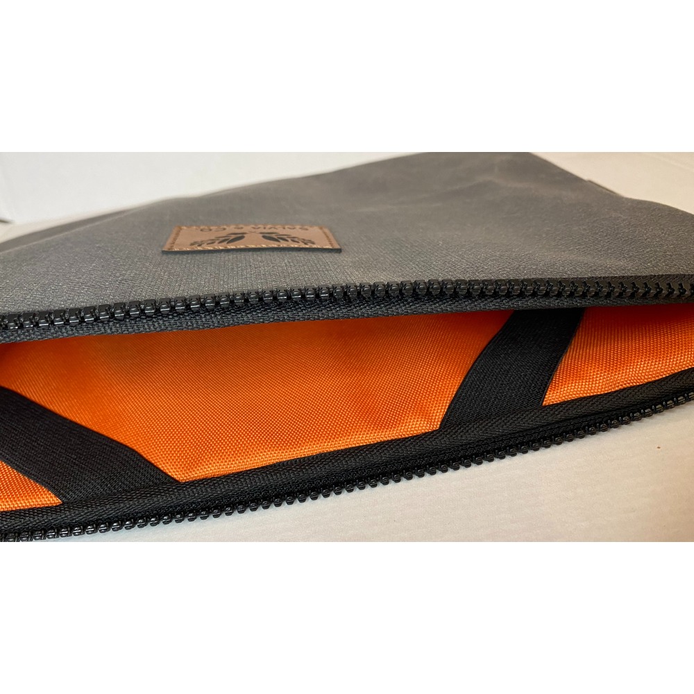 Salvia 13 inch MacBook Case Grey