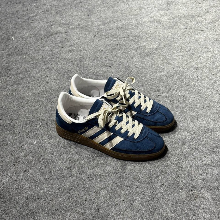 Spezial blue