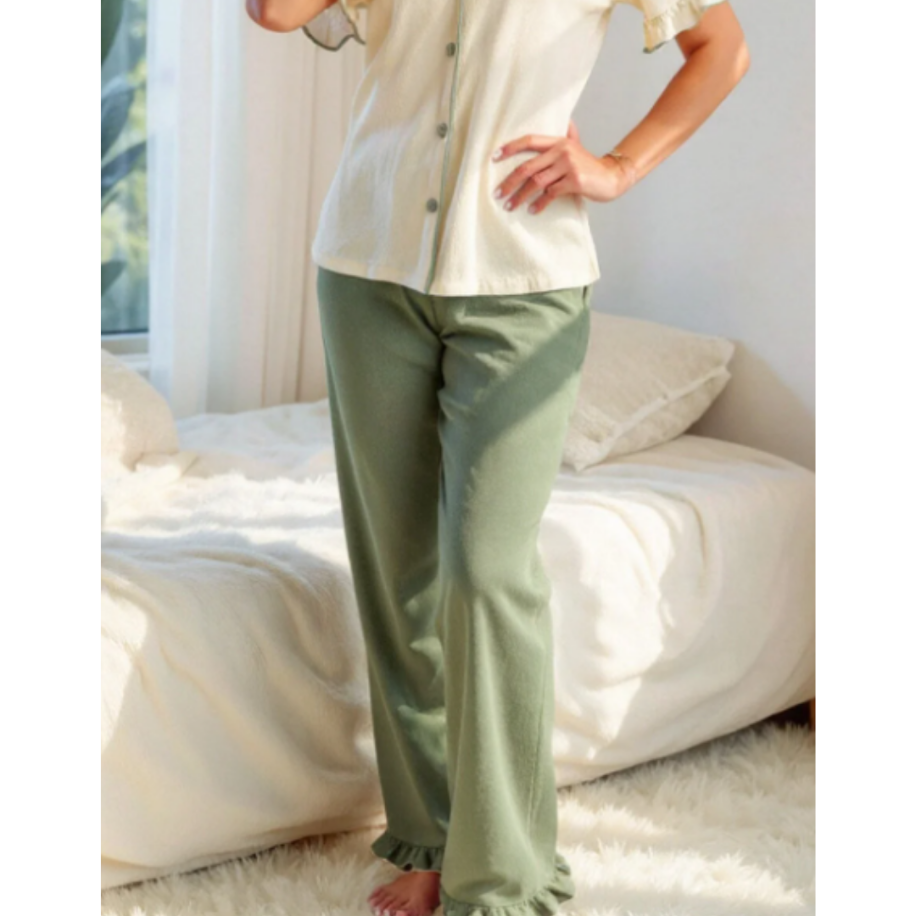 Düğmeli Kadın Pijama Takımı – Fırfır Detaylı Rahat Ev Giyimi - 2