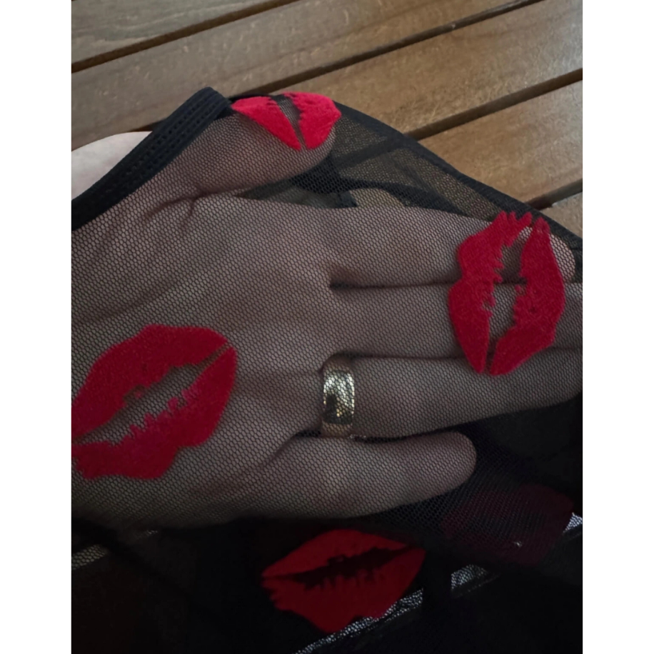 Kadın Transparan Fantezi Body – Öpücük Desenli Seksi Teddy - 2