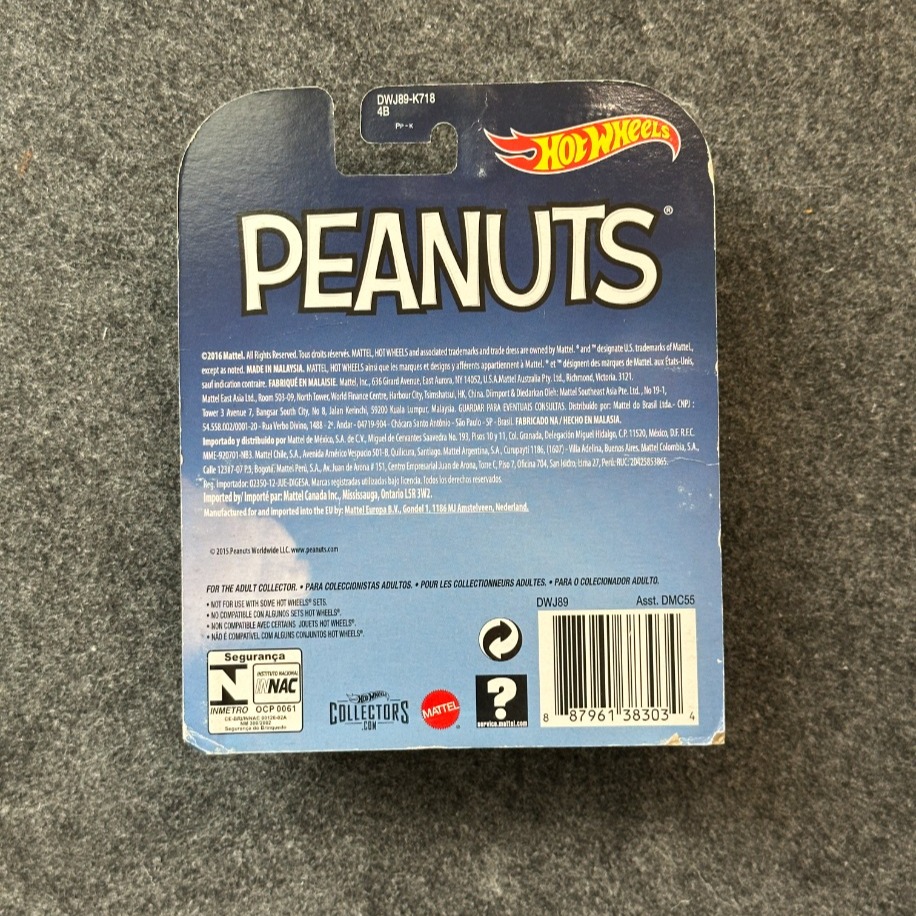 Hot Wheels Retro Entertainment Peanuts Snoopy (2016)