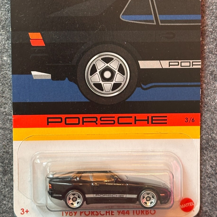 Hot Wheels 1989 Porsche 944 Turbo (2023)