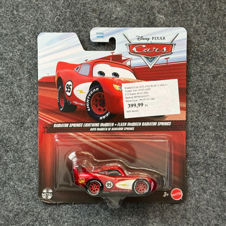 Disney Pixar Cars Radiator Springs Lightning McQueen (2021)