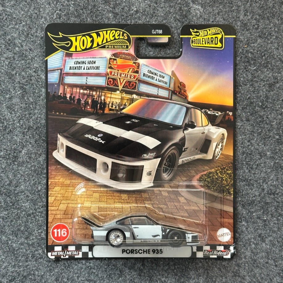 Hot Wheels Porsche 935 Boulevard Premium (2020)