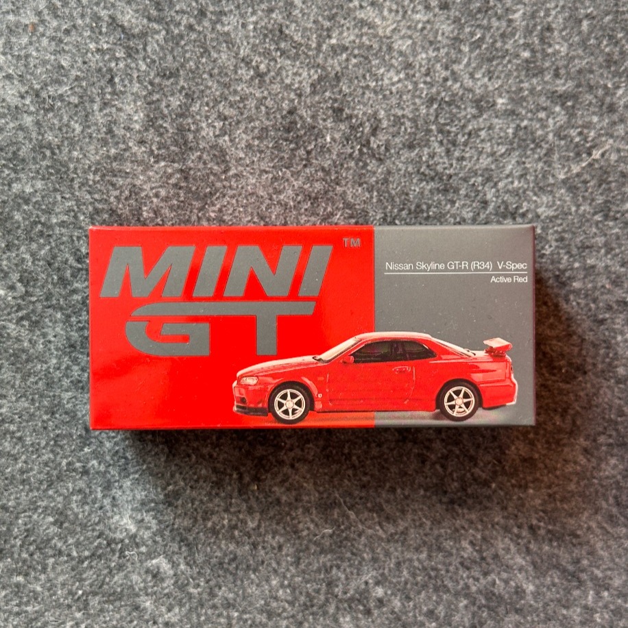 Mini GT 796 "Active Red" Nissan Skyline GT-R (R34) V-Spec