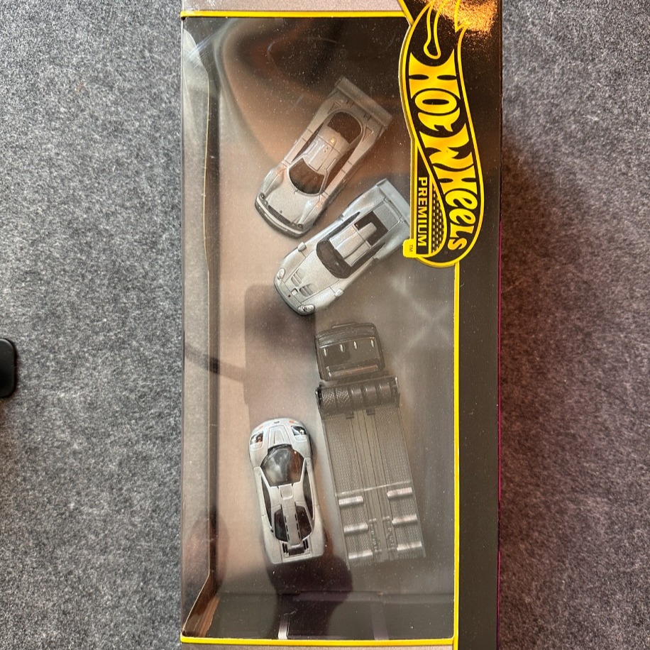 Hot Wheels Premium 4’lü Diorama Set JBM07