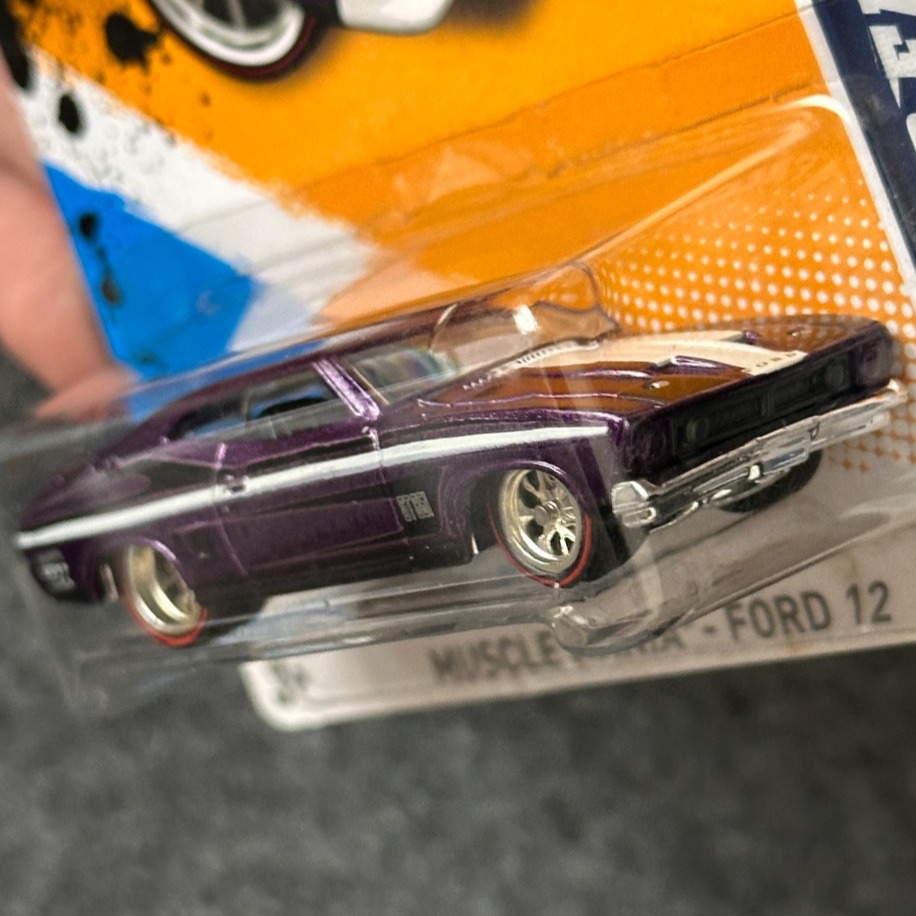 Hot Wheels '73 Ford Falcon XB STH (2011)