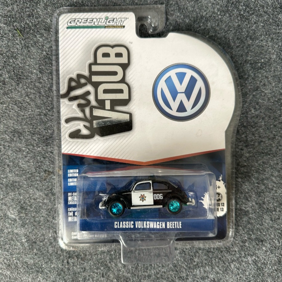 Greenlight CHASE Classic Volkswagen Beetle 1:64 (2021)