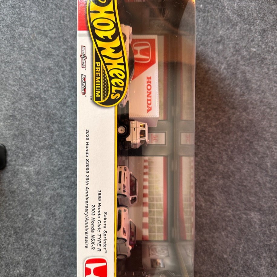 Hot Wheels Premium 4’lü Diorama Set JBM08