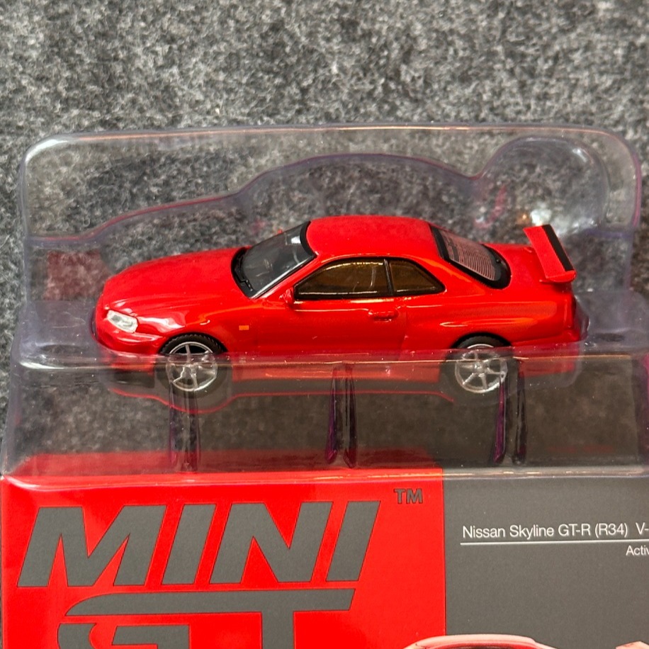 Mini GT 796 "Active Red" Nissan Skyline GT-R (R34) V-Spec