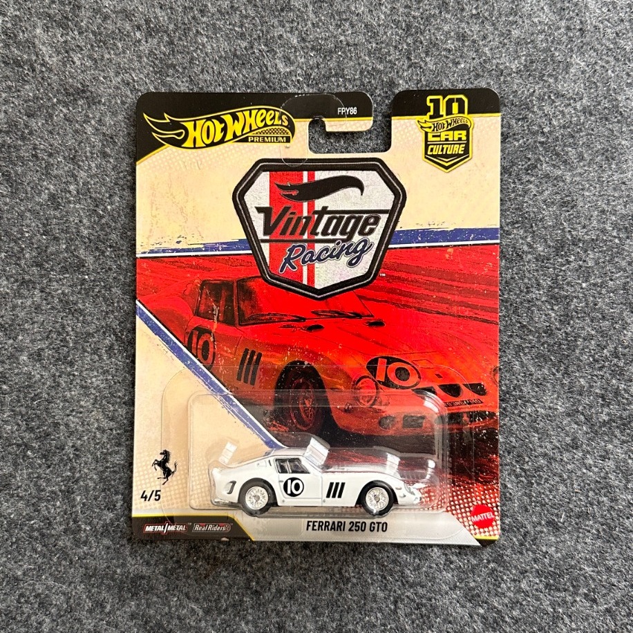 Hot Wheels Ferrari 250 GTO Vintage Racing Car Culture Premium