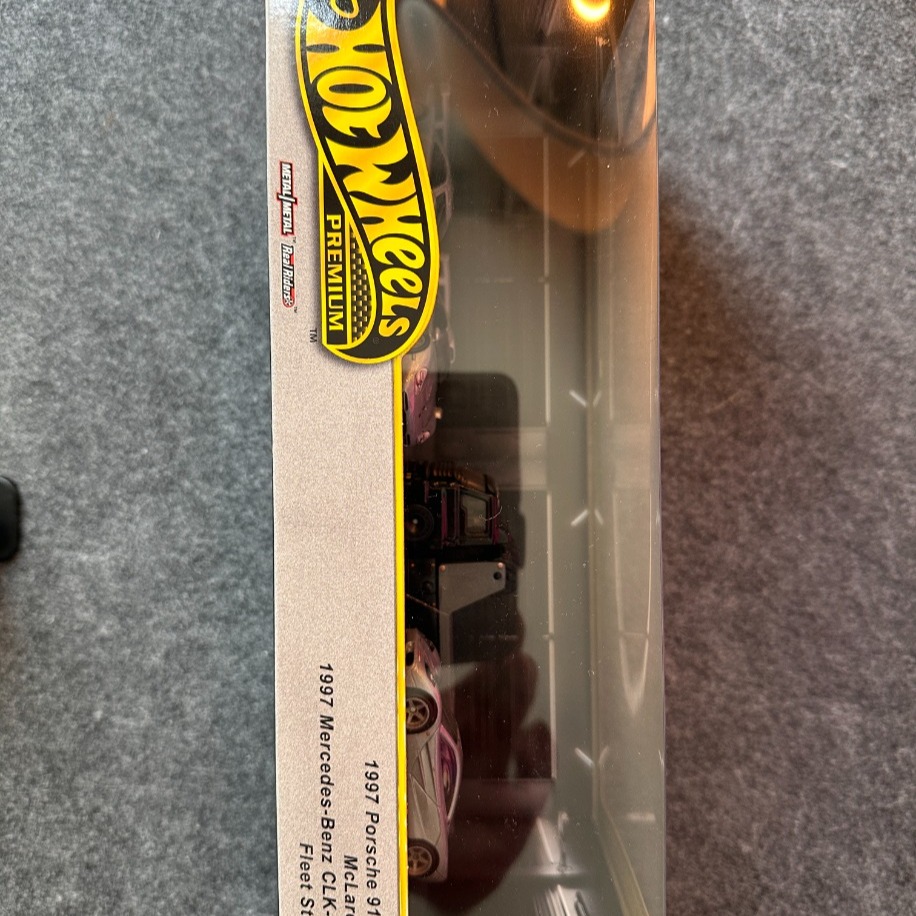 Hot Wheels Premium 4’lü Diorama Set JBM07