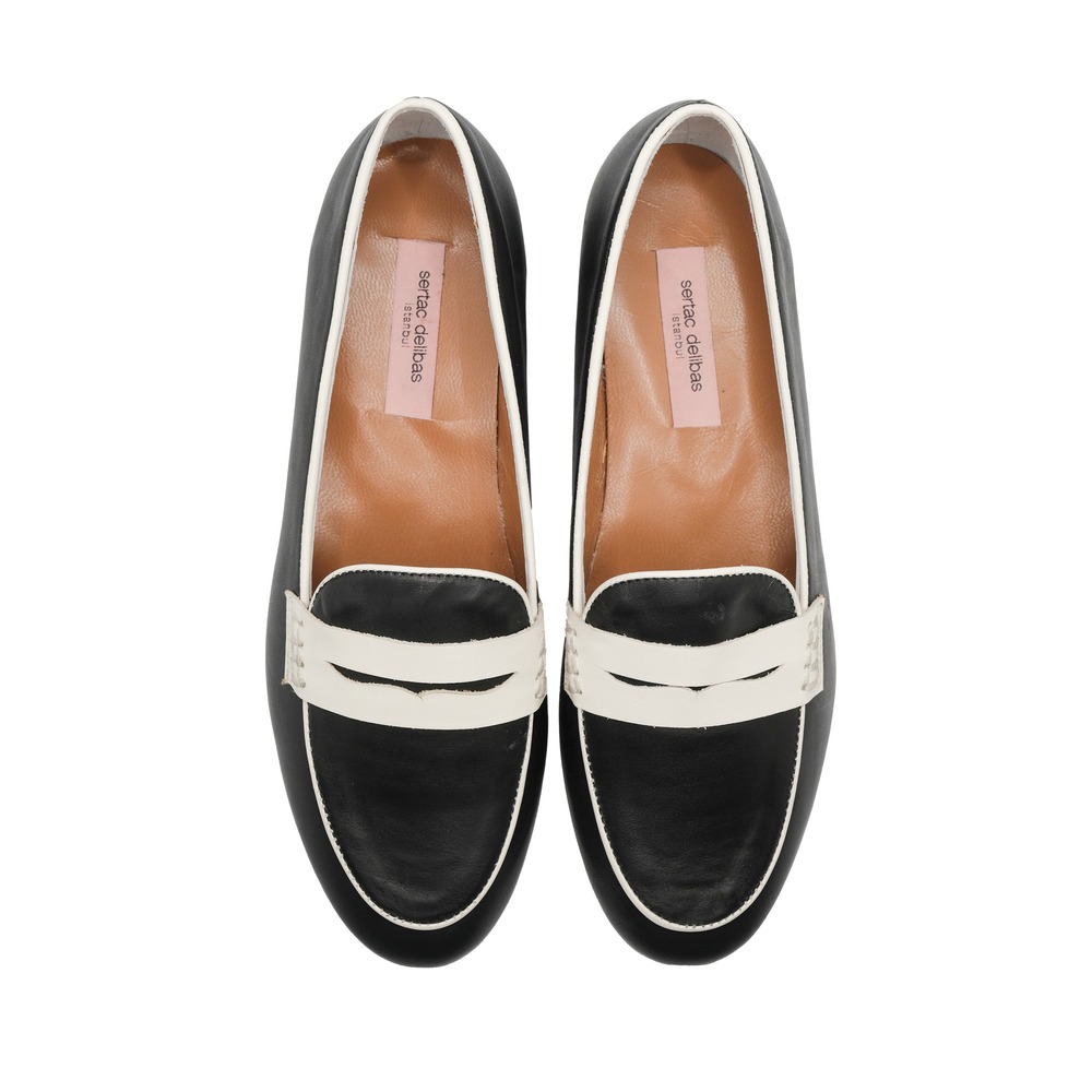 Siyah Beyaz Deri Loafer 