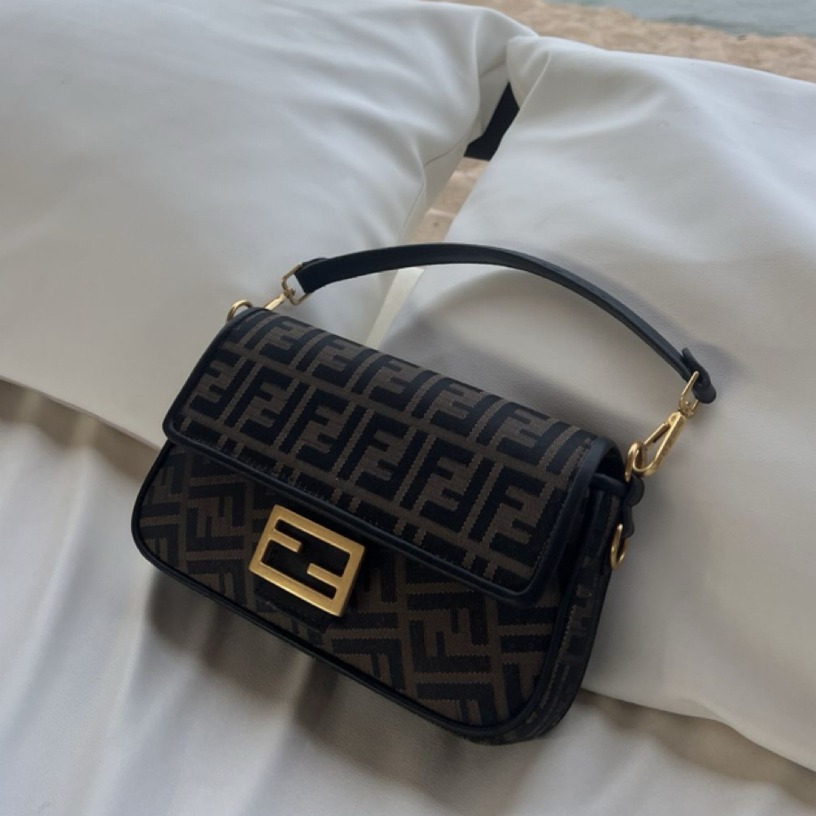 F Baguette Bag Mini Dark Brown&Black | SÍENA VELORA