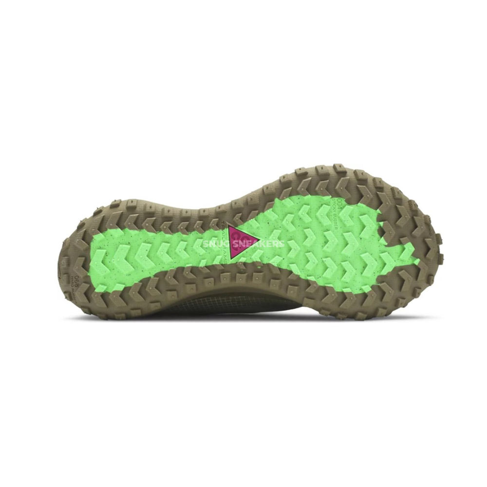 Nike ACG Mountain Fly Gore-Tex Khaki