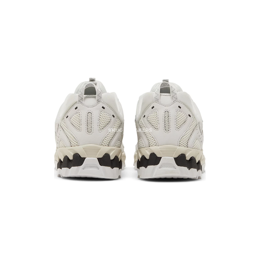 New Balance 610 Nimbus Cloud White Black