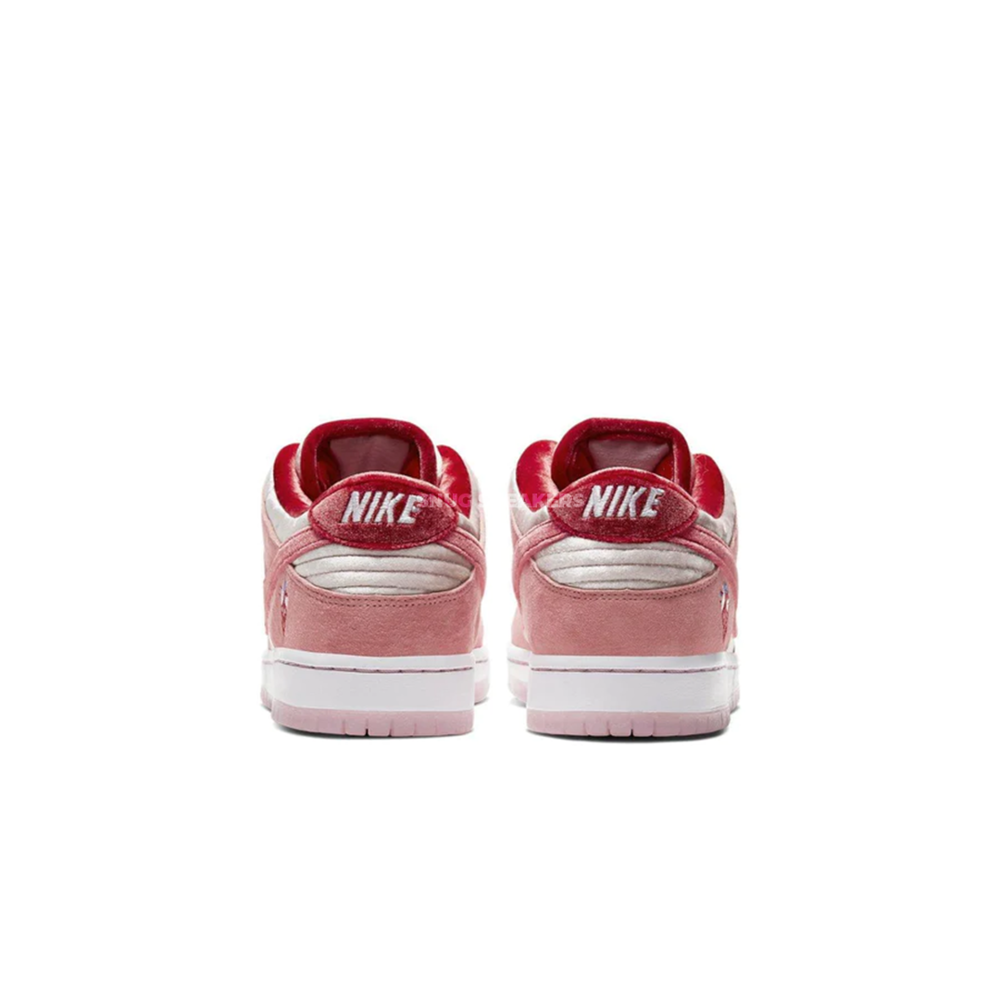 Nike SB Dunk Low StrangeLove Skateboards