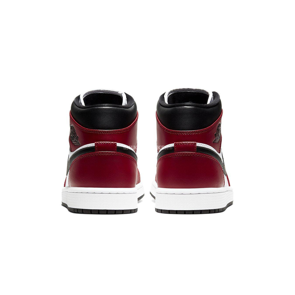 Jordan 1 Mid Chicago Toe