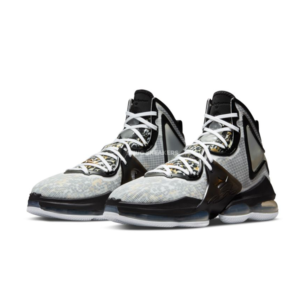 Nike LeBron 19 Royalty