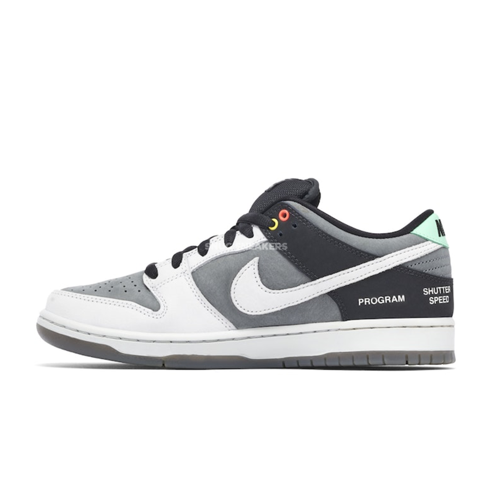 Nike SB Dunk Low VX1000