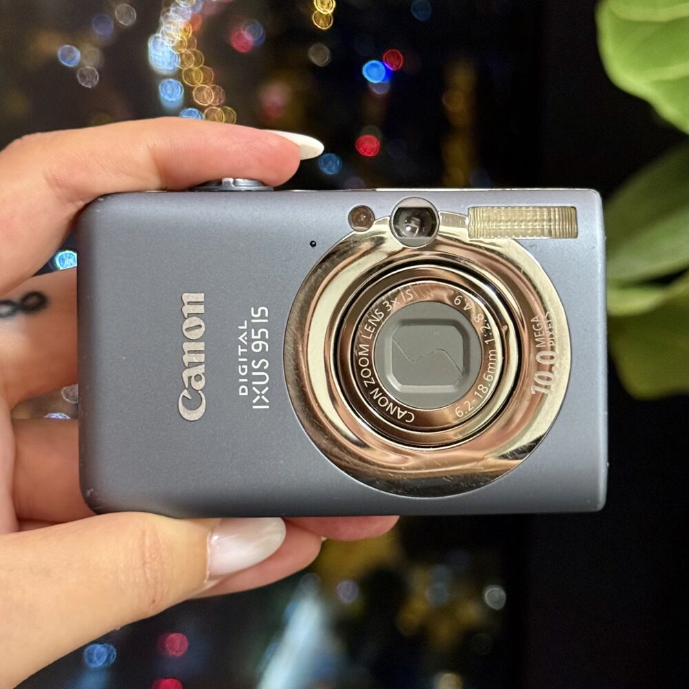 Canon IXUS 95 IS | Soho camera