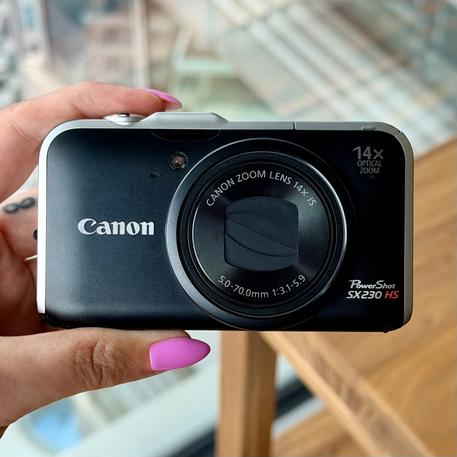 Canon Powershot SX230 HS | Soho camera