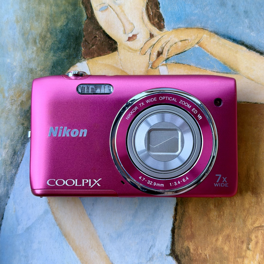 Nikon Coolpix S3500 | Soho camera