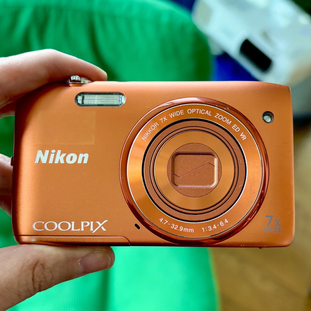 Nikon coolpix S3500 | Soho camera