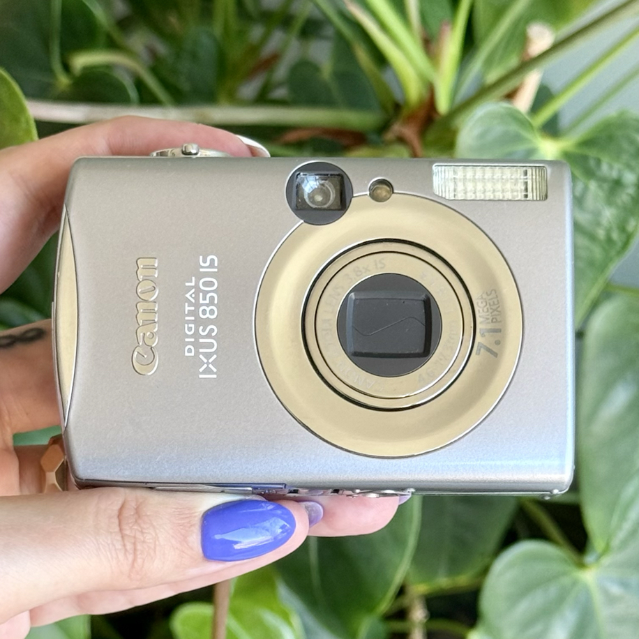 Canon DIGITAL IXUS 850 IS ジャンク Canon IXUS 850 IS | Soho camera