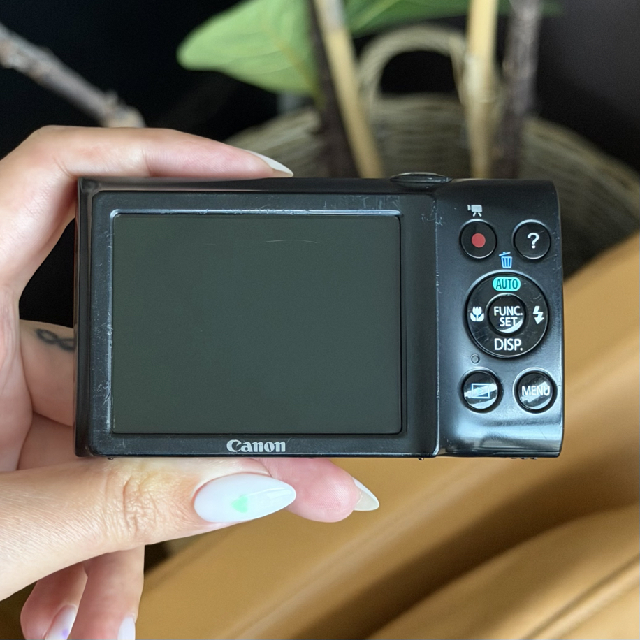 Canon Powershot A2300 IS | Soho camera