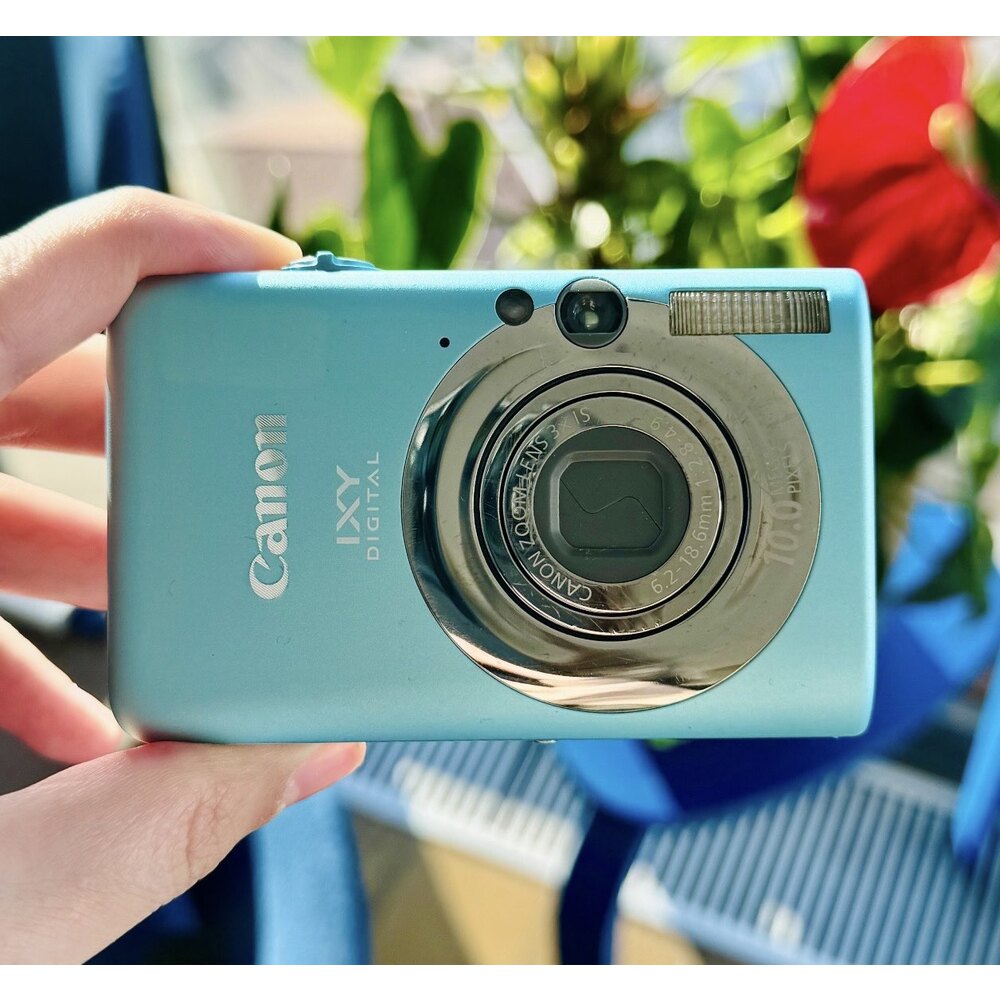 Canon IXY 110 IS | Soho camera
