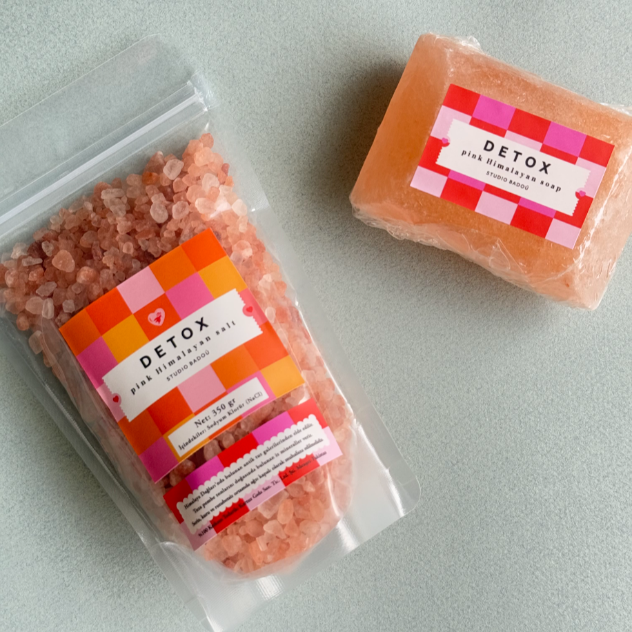 Pembe Himalaya Tuzu