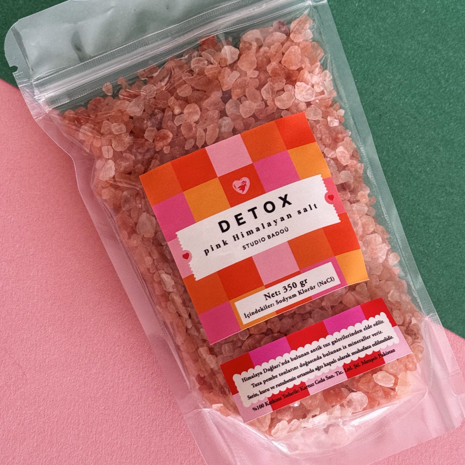 Pembe Himalaya Tuzu