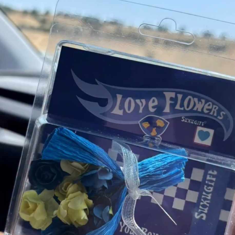 Love Flowers Hediyelik Çiçek Hot Tarz Wheels Buket | Sukugift