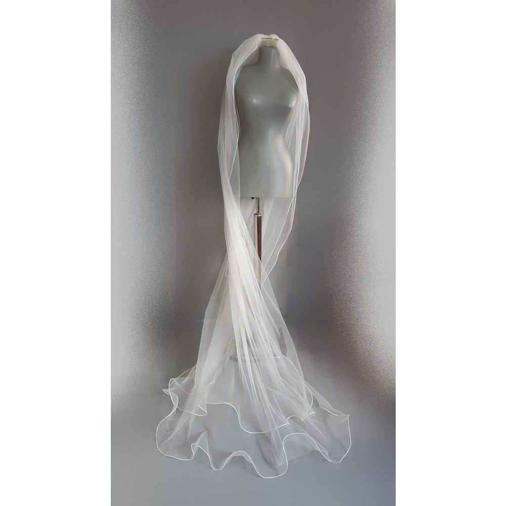 Suzanna Moda Dalgalı Kenarı Şeritli 2mt 20cm Boy Hayal Tül Duvak