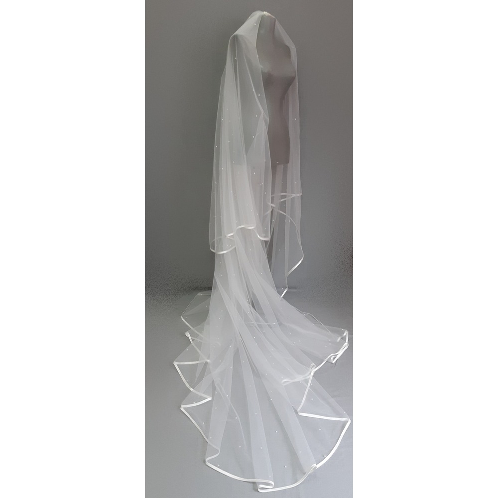 Suzanna Moda Kırık Beyaz 2.50cm Boyunda Incili Satenbiyeli Uzun Hayal Tül Duvak
