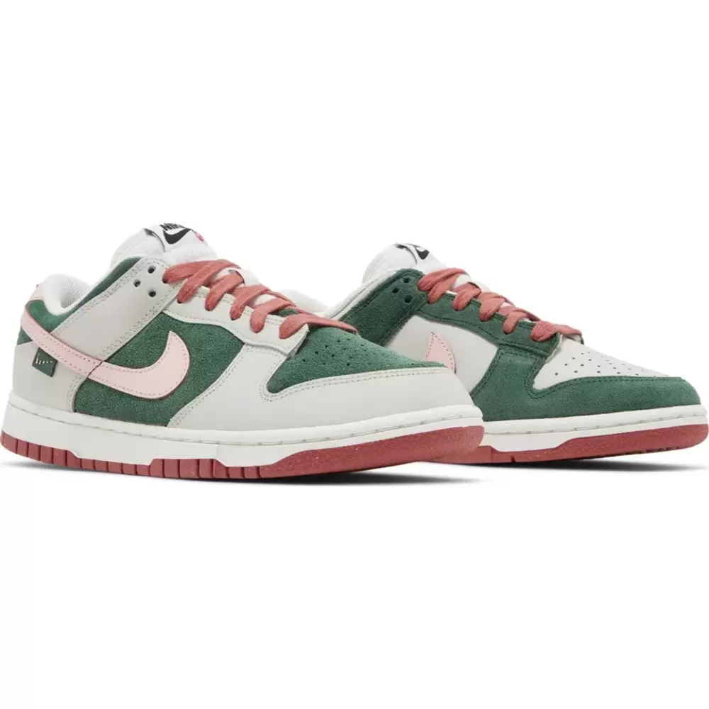 Nike Dunk Low SE 'All Petals United'